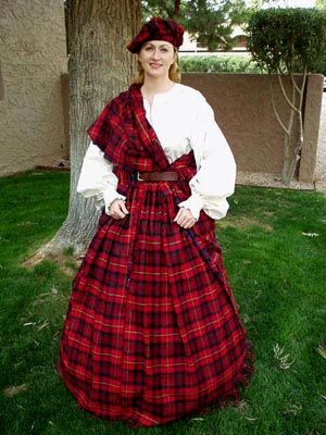 How Do Women Wear Tartan